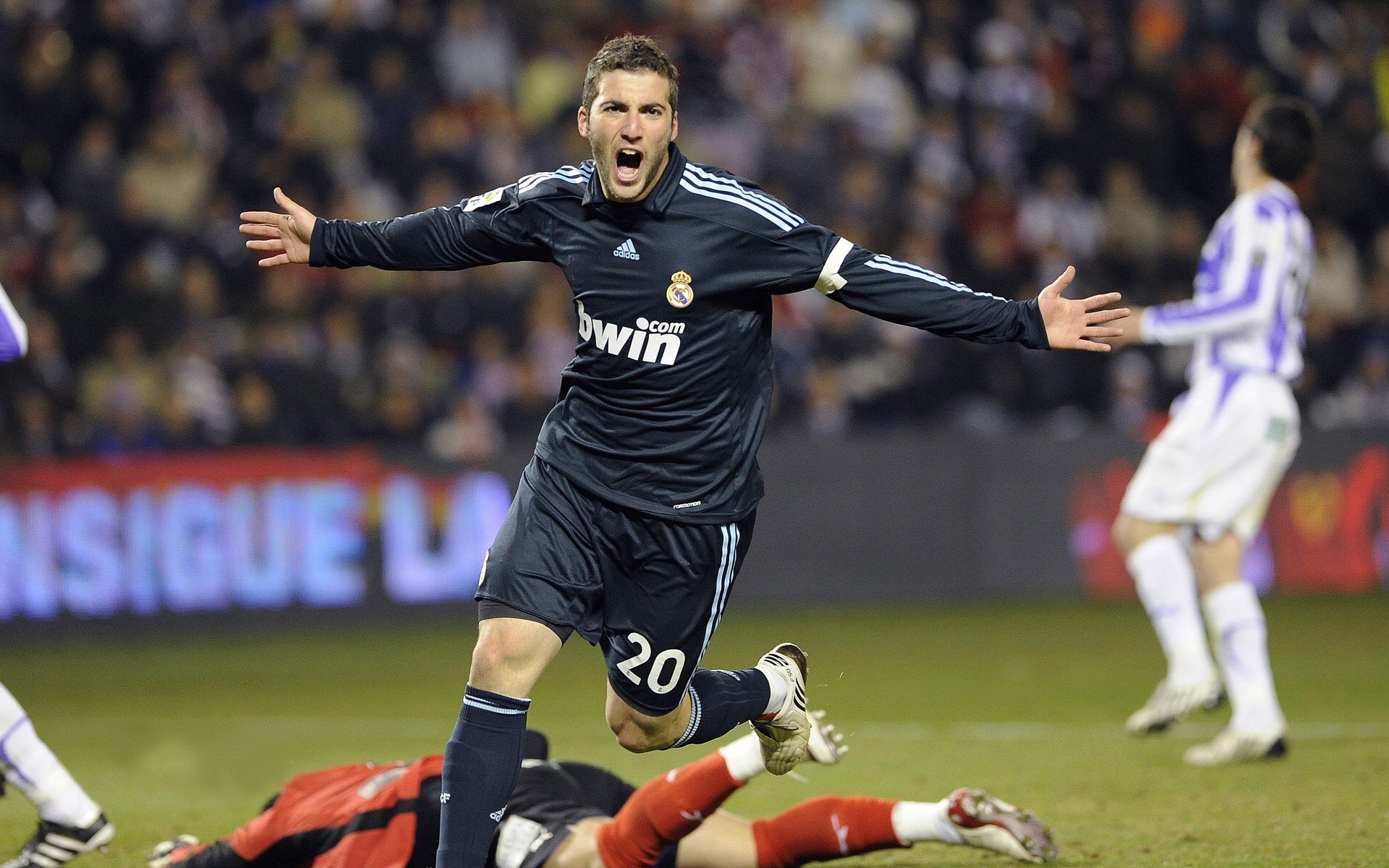 法甲战术多样化趋势明显，各队不断创新，法甲有什么强队